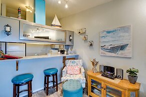 Dog-friendly Ocean Shores Condo w/ Balcony & Views