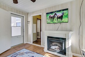 Beach Bay Pony Place w/ Ponies: 1 Mi to Water!