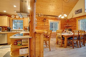Donnelly Cabin w/ Private Deck: Near Lake Cascade!