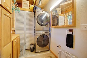 Donnelly Cabin w/ Private Deck: Near Lake Cascade!