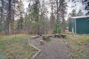 Donnelly Cabin w/ Private Deck: Near Lake Cascade!
