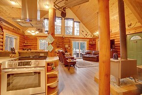 Donnelly Cabin w/ Private Deck: Near Lake Cascade!