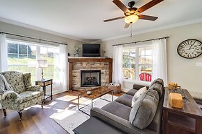 Peaceful Butler Hideaway at The Pond
