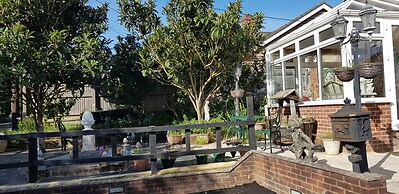 Shiralee Holiday Home