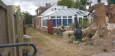 Shiralee Holiday Home