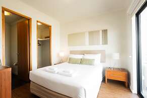 Lovely 2BR Apartment in West Perth With Parking!