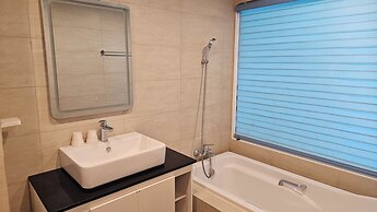 Flc Sea Tower - ChillNow