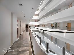 Flc Sea Tower - ChillNow