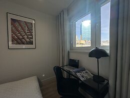 Heart of Warsaw Near Metro by Renters