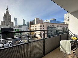 Heart of Warsaw Near Metro by Renters