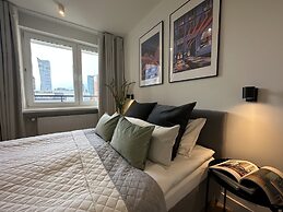 Heart of Warsaw Near Metro by Renters