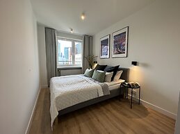 Heart of Warsaw Near Metro by Renters