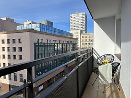 Heart of Warsaw Near Metro by Renters