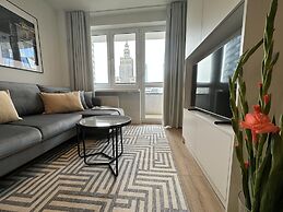 Heart of Warsaw Near Metro by Renters