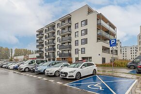 Spacious Apartment by Renters