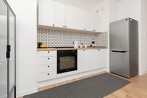 Spacious Apartment by Renters