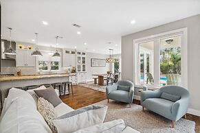 Destiny East - Villa Ciao Bella