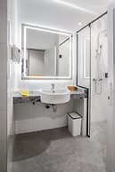 Yello Hotel Harbour Bay Batam