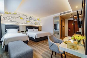 Yello Hotel Harbour Bay Batam