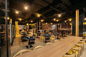 Yello Hotel Harbour Bay Batam