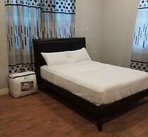 4 Bedrooms Family House Sakumono