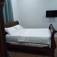 4 Bedrooms Family House Sakumono