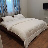 4 Bedrooms Family House Sakumono