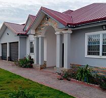 4 Bedrooms Family House Sakumono