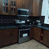 4 Bedrooms Family House Sakumono