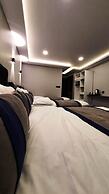 Sanddoor Hotel