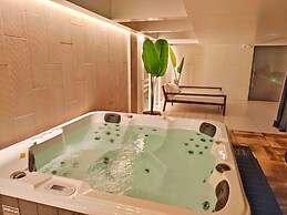 Luxury Carolina Quito Coliving Ecuador