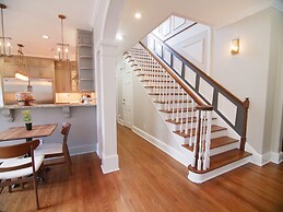 The Capitol Inn Tallahassee