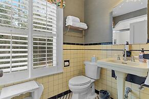 The Capitol Inn Tallahassee