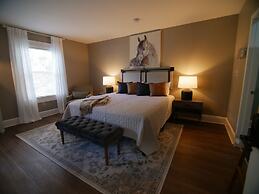 The Capitol Inn Tallahassee