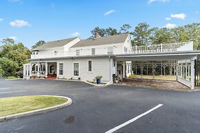 The Capitol Inn Tallahassee