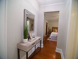 The Capitol Inn Tallahassee