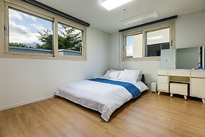 Donnaeko Private Pool Villa