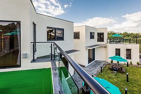 Donnaeko Private Pool Villa