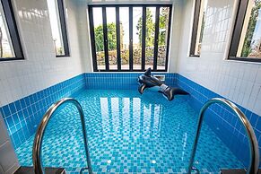 Donnaeko Private Pool Villa