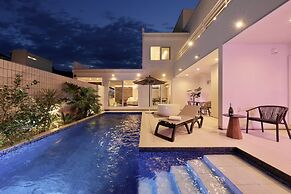 Crystal Villa SHIRARAHAMA BEACH