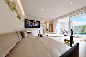 Crystal Villa SHIRARAHAMA BEACH