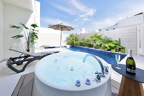 Crystal Villa SHIRARAHAMA BEACH