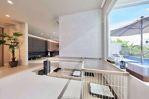 Crystal Villa SHIRARAHAMA BEACH