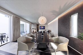 Crystal Villa SHIRARAHAMA BEACH