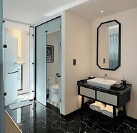 Charmant Suites a Boutique Hotel Can Tho