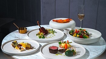 Charmant Suites a Boutique Hotel Can Tho