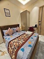 The Lodgers Boutique Hotel Greater Noida