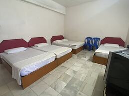 OYO 90885 Bera Pentagon Inn