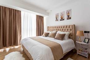 Lux Suites Urban Oasis Apartments