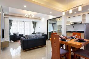 Lux Suites Urban Oasis Apartments